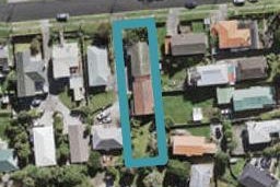 2/4 Neal Avenue, Glenfield, Auckland