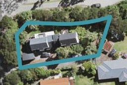 2/22 Konini Road, Titirangi, Auckland
