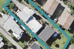2/4 Marama Street, Castor Bay, Auckland