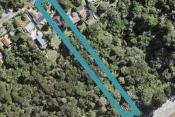 12 Kauri Point Road, Laingholm, Auckland
