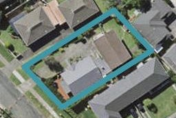 2/5 Lake Pupuke Drive, Takapuna, Auckland