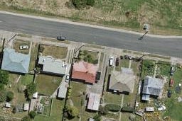 330 Gore Street, Bluff