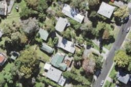 1/13 Stottholm Road, Titirangi, Auckland