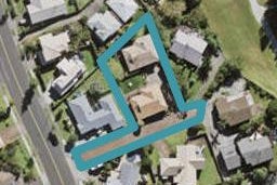 1/61 Unsworth Drive, Unsworth Heights, Auckland