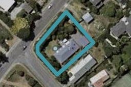 72 Field Way, Waikanae Beach, Waikanae