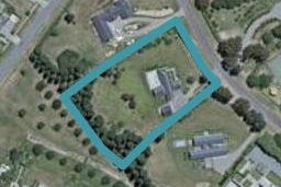 100 Oxford Street, Martinborough