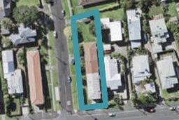 1/32 Old Lake Road, Narrow Neck, Auckland