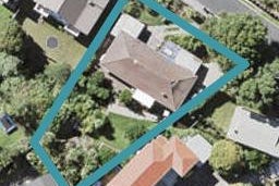 2/14 Seaton Road, Murrays Bay, Auckland