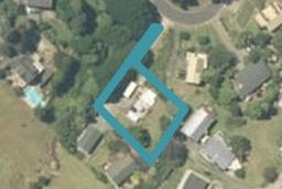 121 The Grove, Onemana
