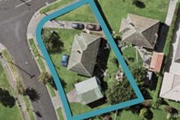 13 Tuakiri Street, Point England, Auckland
