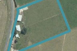 42 Loan Metal Road, Momona, Outram