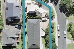 1/7 Sharon Road, Waiake, Auckland