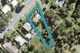 12 Okura River Road, Albany