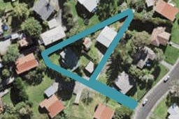 2/24 Lysander Crescent, Beach Haven, Auckland