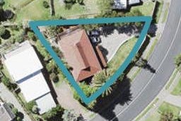 2 Oaktree Avenue, Browns Bay, Auckland