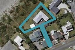 111 Field Way, Waikanae Beach, Waikanae