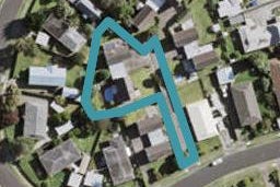 2/17 Challen Close, Conifer Grove, Takanini