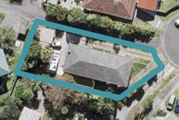 1/21 Scanlen Terrace, Kelston, Auckland