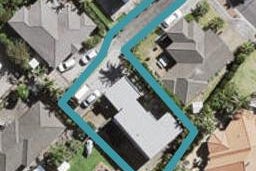 8 Roy Maloney Drive, Henderson, Auckland