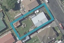 18 Loyalty Street, Forbury, Dunedin