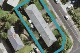 2/2 Gregg Place, Sunnyvale, Auckland