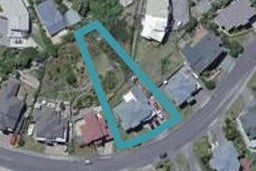 21 Dress Circle, Newlands, Wellington