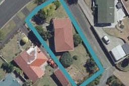 8 Lewis Street, Glenview, Hamilton