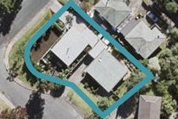2/2 Vari Place, Bayview, Auckland