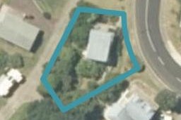 332 Onemana Drive, Onemana, Whangamatā