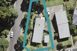 2/11 Ayton Drive, Totara Vale, Auckland