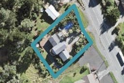 1100 East Coast Road, Albany