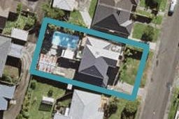 7 Dudding Avenue, Northcote, Auckland