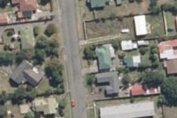 24 Hammond Street, Bulls