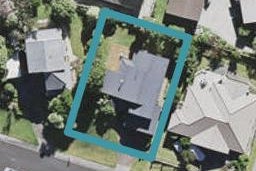 35 Radiata Lane, Chatswood, Auckland