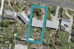 200 Barrow Street, Bluff