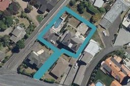 102 Lake Crescent, Hamilton Lake, Hamilton