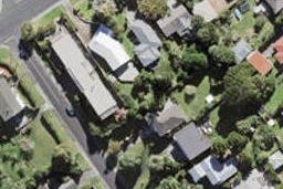 8E Hadfield Street, Beach Haven, Auckland
