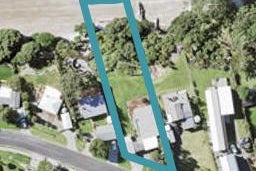 5 Hawke Crescent, Beachlands, Auckland
