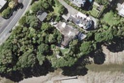 1/3 Beach Road, Castor Bay, Auckland