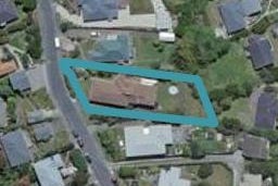 11 Kereru Bend, Tawa, Wellington