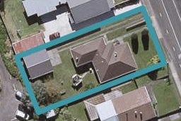 17 Omata Road, Westown, New Plymouth