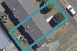 2/2 Cricket Place, Melville, Hamilton