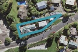 2/9 Council Terrace, Northcote Point, Auckland