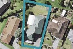 25 Woodview Rise, Botany Downs, Auckland
