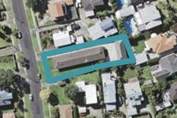 2/2 Wicklow Road, Narrow Neck, Auckland