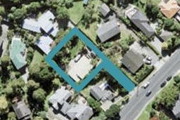 902 Beach Road, Waiake, Auckland