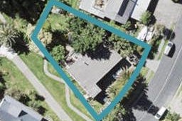 18 Oaktree Avenue, Browns Bay, Auckland