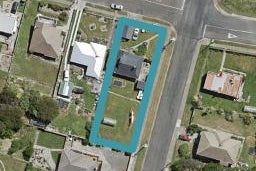 344 Gore Street, Bluff