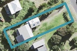 12 North Piha Road, Piha, Piha