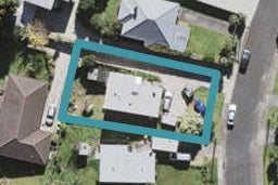 8 Marie Crescent, Te Atatu South, Auckland
